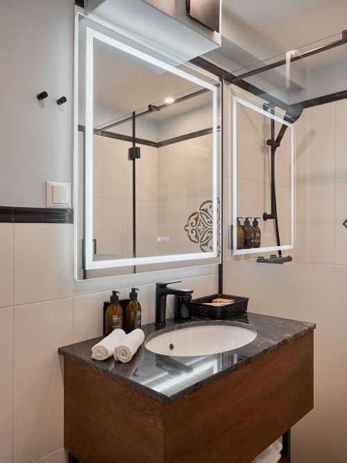 Two-Level Studio Room (Premium Room)
